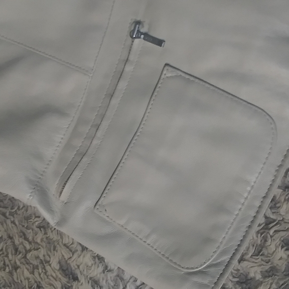 SOLD - Picture 3 of 7